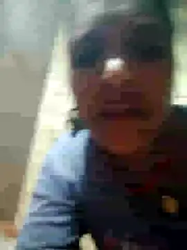 Snapshot of Loomaraj chatting on 02/19/26, 04:03 Loomaraj online show from 02/19/26, 04:03