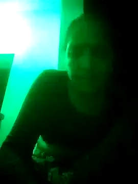 Snapshot of Loomaraj chatting on 05/14/26, 04:58 Loomaraj online show from 05/14/26, 04:58