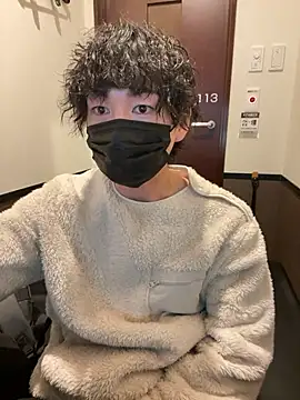 --ha-ru-- online show from 02/18/26, 08:43