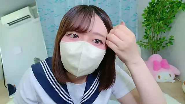 Snapshot of Saki_chanF chatting on 06/15/26, 10:06 Saki chanF online show from 06/15/26, 10:06