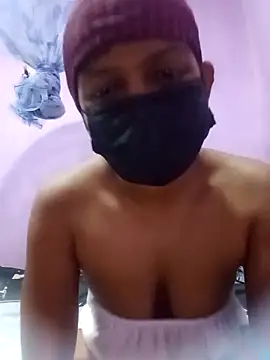 Malee S online show from 04/11/26, 04:11