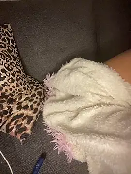 little dreamer  online show from 03/15/26, 07:42