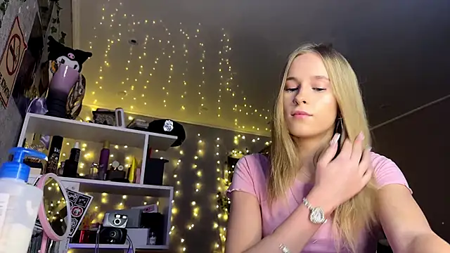 Snapshot of amily_sunray chatting on 02/12/26, 01:28 amily sunray online show from 02/12/26, 01:28