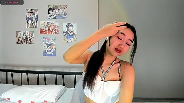 Snapshot of aiko_vex chatting on 02/22/26, 05:19 aiko vex online show from 02/22/26, 05:19