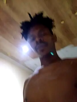 Snapshot of ZEEGOON chatting on 02/16/26, 12:40 ZEEGOON online show from 02/16/26, 12:40