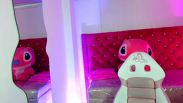babyy nicols m online show from 05/08/26, 11:04