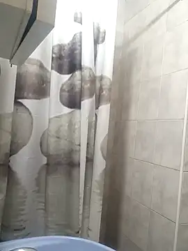 Snapshot of matt1804 chatting on 02/13/26, 04:19 matt1804 online show from 02/13/26, 04:19