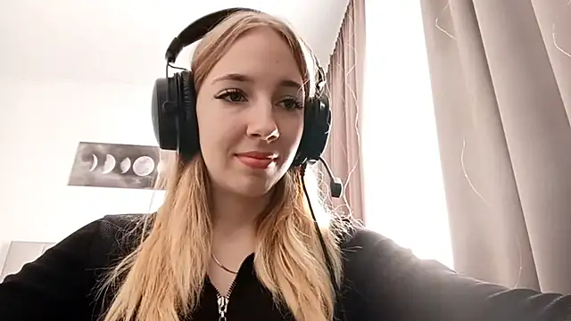 Snapshot of WackyNome chatting on 02/15/26, 07:51 WackyNome online show from 02/15/26, 07:51