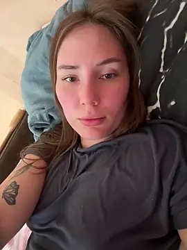Arielle Vade online show from 05/22/26, 06:24
