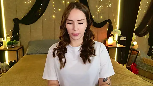 Snapshot of Arielle_Vade chatting on 06/30/26, 05:19 Arielle Vade online show from 06/30/26, 05:19