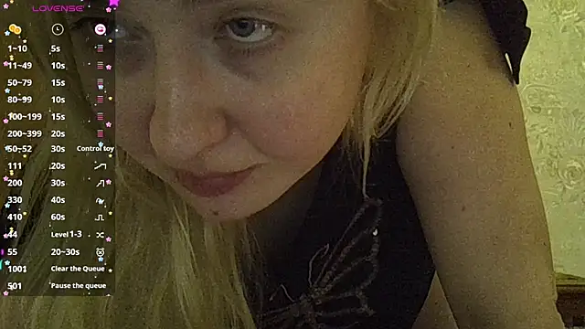 Snapshot of CurvyWild_Lady30 chatting on 02/22/26, 09:46 CurvyWild Lady30 online show from 02/22/26, 09:46