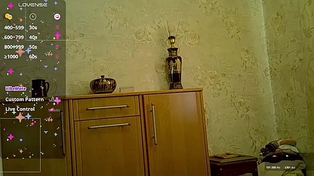 CurvyWild Lady30 online show from 03/11/26, 10:54