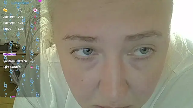 CurvyWild Lady30 online show from 05/17/26, 10:44