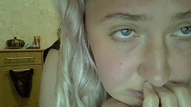 CurvyWild Lady30 online show from 05/30/26, 06:38