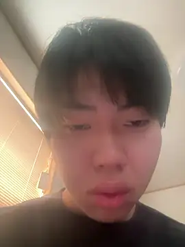 Snapshot of hibi0875 chatting on 02/20/26, 03:25 hibi0875 online show from 02/20/26, 03:25