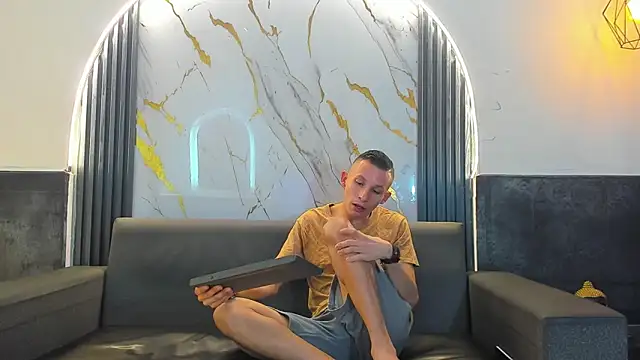 Isaak 26 online show from 03/15/26, 06:25