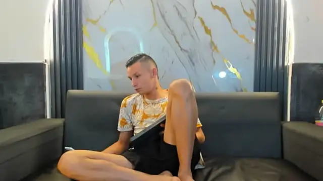 Isaak 26 online show from 03/18/26, 11:46