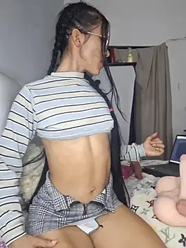 Alannys19 online show from 06/21/26, 02:47
