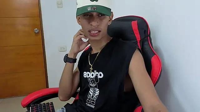 Snapshot of Niklausxxx chatting on 02/26/26, 07:18 Niklausxxx online show from 02/26/26, 07:18