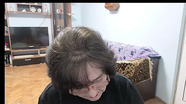 Snapshot of xMaryxAnne chatting on 02/23/26, 06:27 xMaryxAnne online show from 02/23/26, 06:27