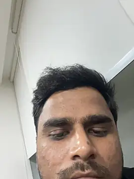 hassuniii online show from 02/09/26, 03:49