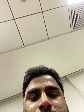 hassuniii online show from 02/10/26, 04:00