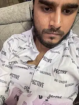 hassuniii online show from 04/16/26, 07:36