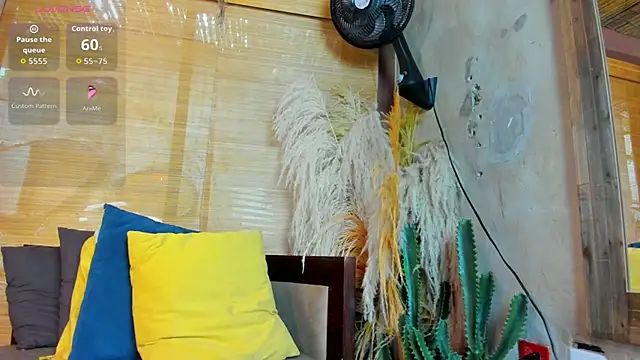 sophieBlair  online show from 03/17/26, 07:17