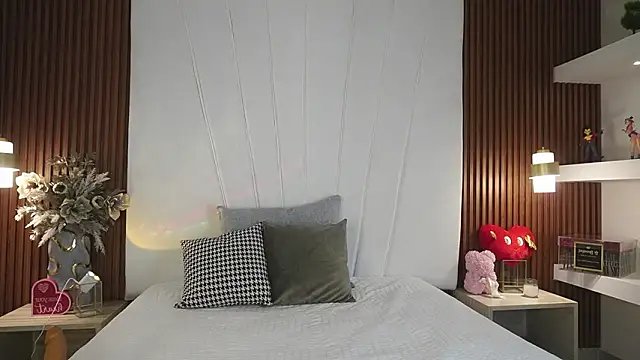 ZoeFantasyx online show from 02/17/26, 07:20