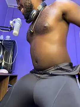 Snapshot of Ebanhot chatting on 02/13/26, 03:46 Ebanhot online show from 02/13/26, 03:46