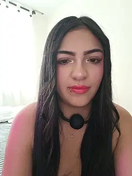 Snapshot of Alessia_fiore333 chatting on 03/03/26, 02:23 Alessia fiore333 online show from 03/03/26, 02:23