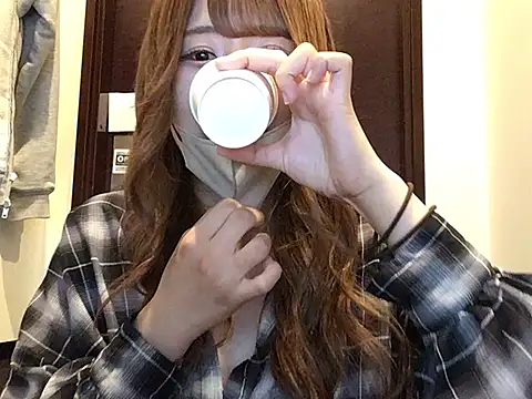 Snapshot of cocomi-coco0209 chatting on 04/22/26, 04:41 cocomi-coco0209 online show from 04/22/26, 04:41