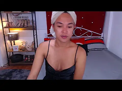 Snapshot of SeductiveAya chatting on 02/17/26, 10:27 SeductiveAya online show from 02/17/26, 10:27