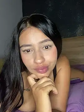 Snapshot of MANOLOT04 chatting on 02/18/26, 11:33 MANOLOT04 online show from 02/18/26, 11:33