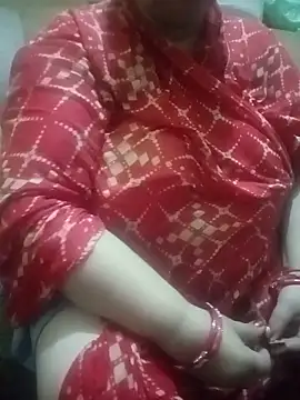 Snapshot of Simran_008 chatting on 05/23/26, 04:00 Simran 008 online show from 05/23/26, 04:00