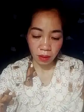 Snapshot of -Lundy- chatting on 02/22/26, 02:37 -Lundy- online show from 02/22/26, 02:37