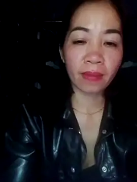 Snapshot of -Lundy- chatting on 02/27/26, 02:28 -Lundy- online show from 02/27/26, 02:28