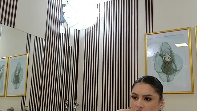 Snapshot of NicolePalm chatting on 02/25/26, 04:22 NicolePalm online show from 02/25/26, 04:22