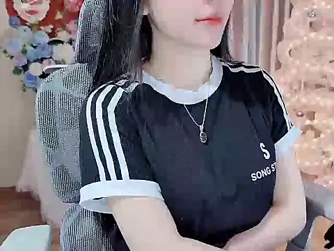 Snapshot of Agnelyn___ chatting on 06/22/26, 11:40 Agnelyn online show from 06/22/26, 11:40