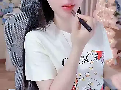 Snapshot of Agnelyn___ chatting on 07/11/26, 01:19 Agnelyn online show from 07/11/26, 01:19