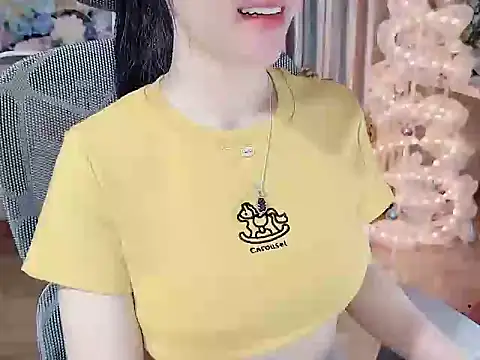 Snapshot of Agnelyn___ chatting on 07/15/26, 01:49 Agnelyn online show from 07/15/26, 01:49