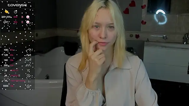 Snapshot of EmilyTrase chatting on 02/27/26, 01:16 EmilyTrase online show from 02/27/26, 01:16