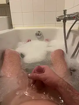 DeN strip online show from 02/13/26, 08:49