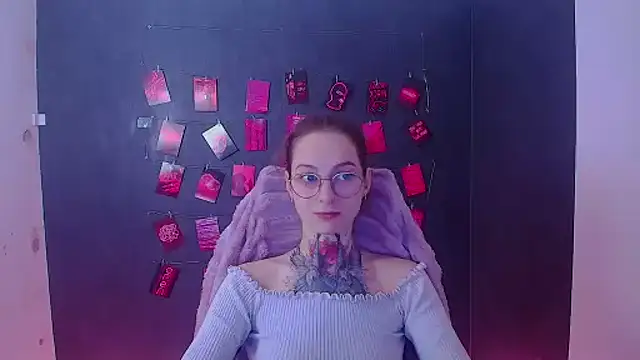 Esmi Winter online show from 03/09/26, 06:28