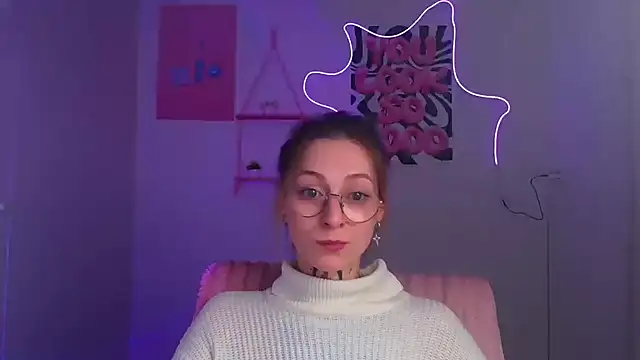 Esmi Winter online show from 03/18/26, 06:27