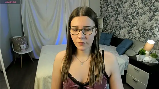 Coraline kitty online show from 03/15/26, 06:08