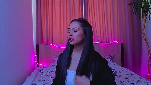 Snapshot of Sofia_Plump chatting on 02/11/26, 09:36 Sofia Plump online show from 02/11/26, 09:36