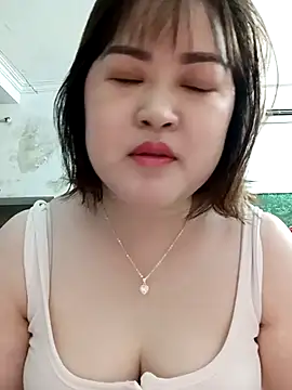 Kee-kimlee online show from 03/28/26, 02:33