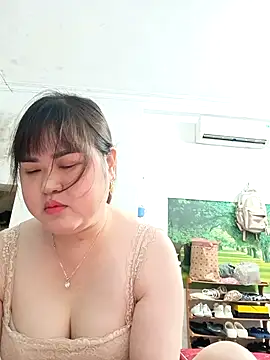 Kee-kimlee online show from 04/26/26, 01:47