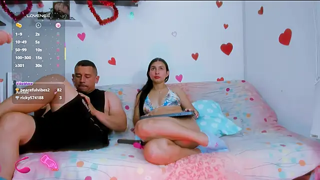 mystery couple0 online show from 03/04/26, 11:00